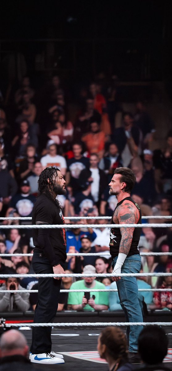 RFanatic's tweet image. #Smackdown  Follow Train
-RT &amp;amp; Follow 
-Post a GIF of your favorite wrestler
-Like &amp;amp; Follow everyone who does so
#OTC #BestInTheWorld