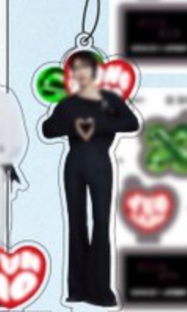 randomr22's tweet image. Hwa’s acrylic keychain from BRMUD