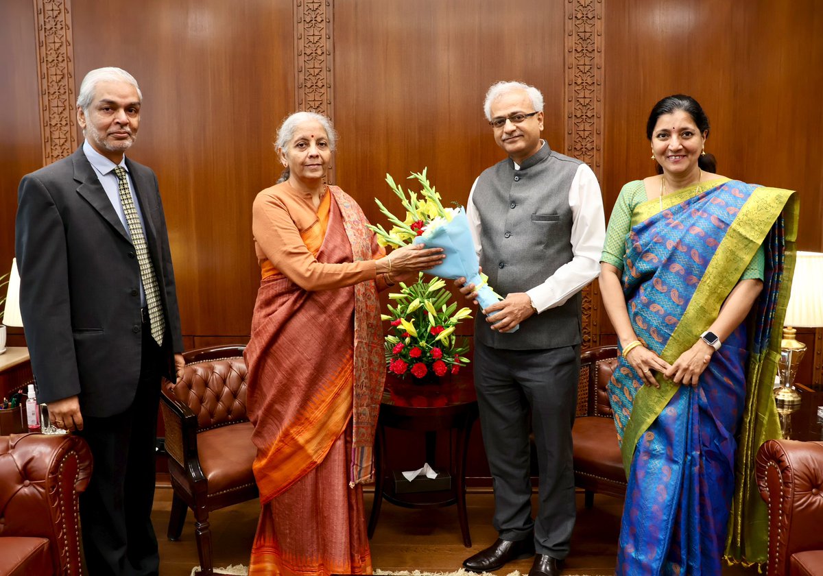 A dividend cheque of R1,445.56 crore for FY 2024-25 was presented to the Government of India.
<a href="/DFS_India/">DFS</a>