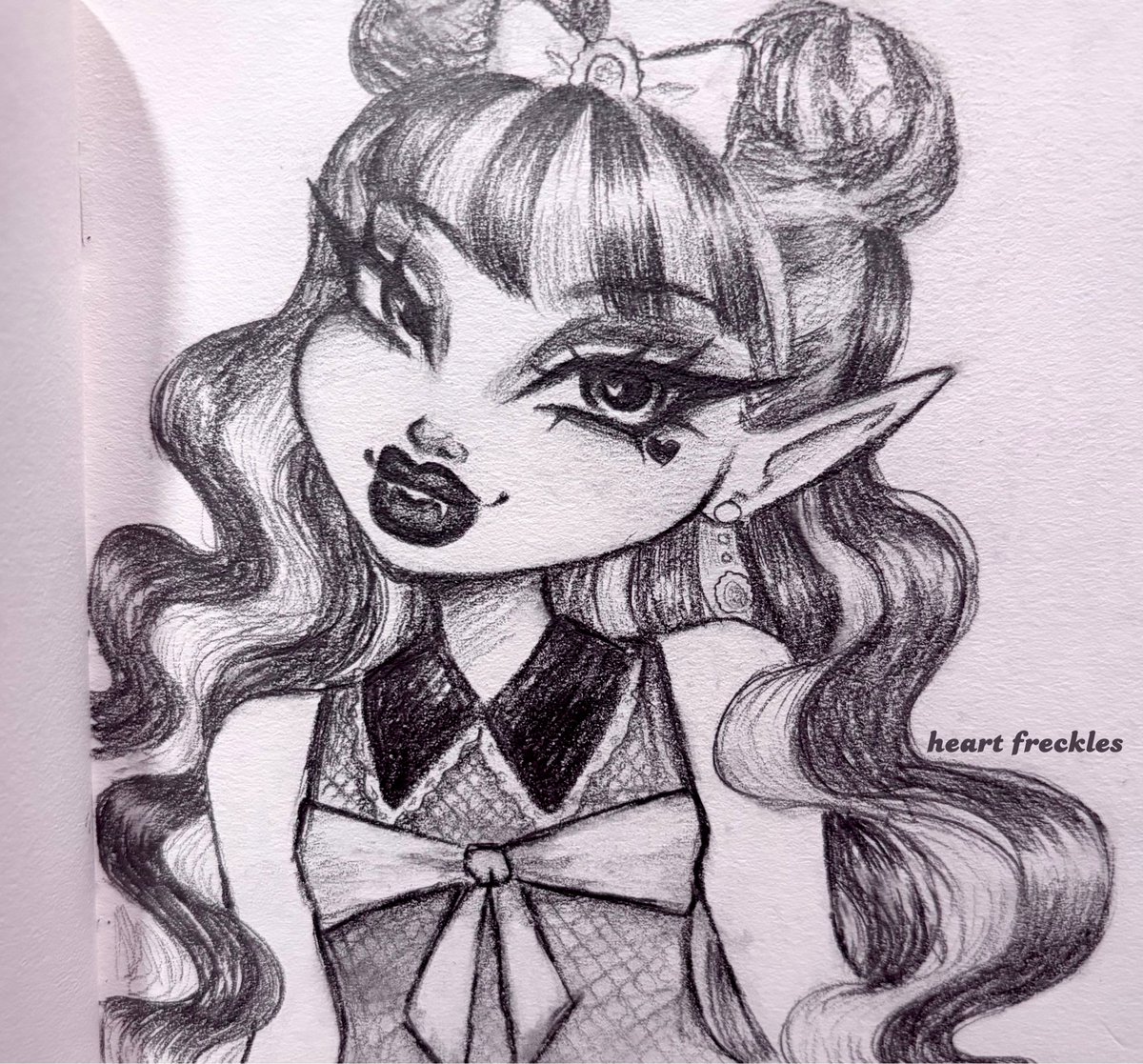 picture day draculaura sketch 🩷📸