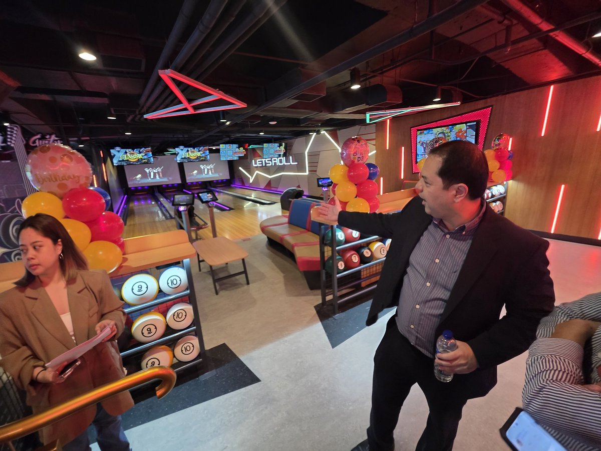 ABSCBNNews's tweet image. Timezone reopens flagship Glorietta branch as it moves towards &apos;multi-attractions&apos; format. It expects double digit growth in 2026 with expectations that Filipinos will still play games in physical stores. | via @jekkipascual