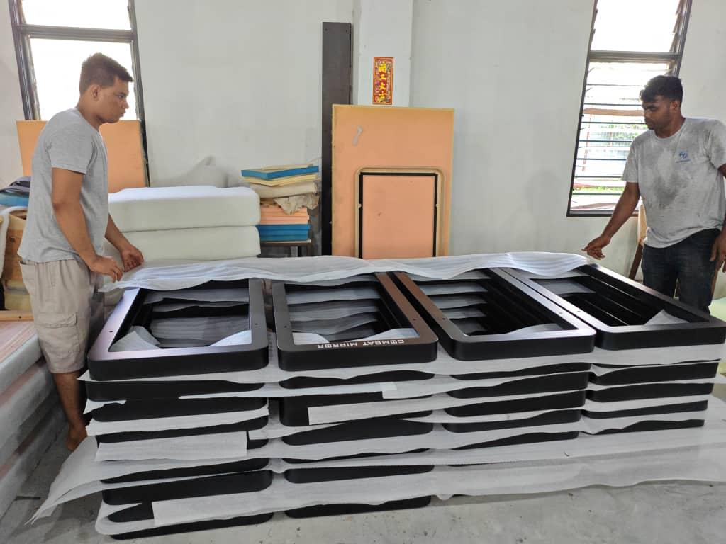 BrettCombat's tweet image. Inside Combat Mirror: a closer look at the guts that make it go.

The world’s first punchable mirror. Wall-mountable, impact-ready, and built to reflect movement in real time. Awareness engineered.

#CombatMirror #SmartTraining #SportsScience

Find out more at…