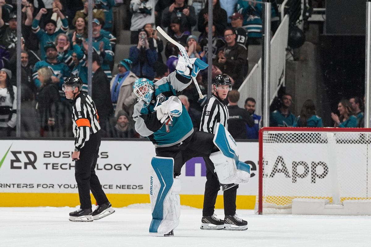 SanJoseSharks's tweet photo. Yaroslav Askarov. That's it, that's the tweet. https://t.co/JafFHFz14s