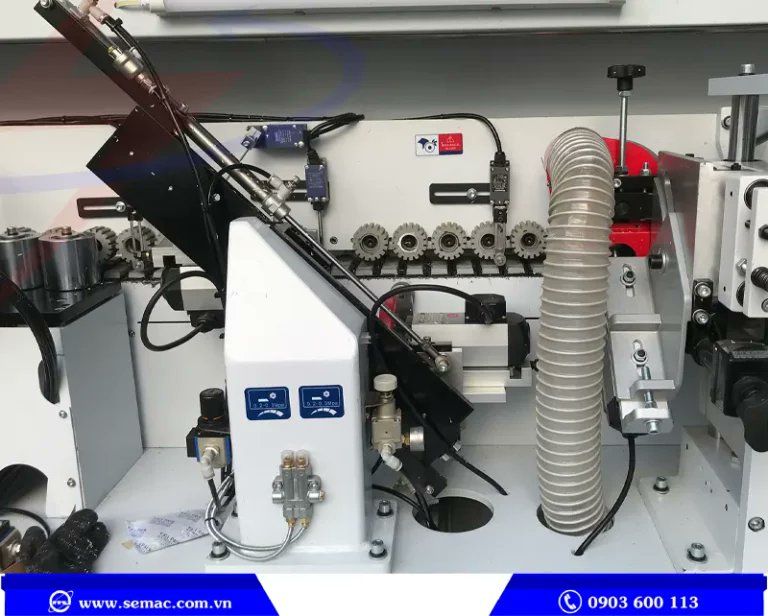 MaySemac's tweet image. MÁY DÁN CẠNH 5 CHỨC NĂNG – SM 528E
Máy chuyên dùng để gia công các sản phẩm nội thất với thiết kế tích hợp 5 chức năng tốc độ gia công nhanh chóng nâng cao chất lượng sản phẩm .
🔗semac.com.vn/may-dan-canh-5…
#semac #maydancanh #maydancanhtudong #maydancanh5chucnang