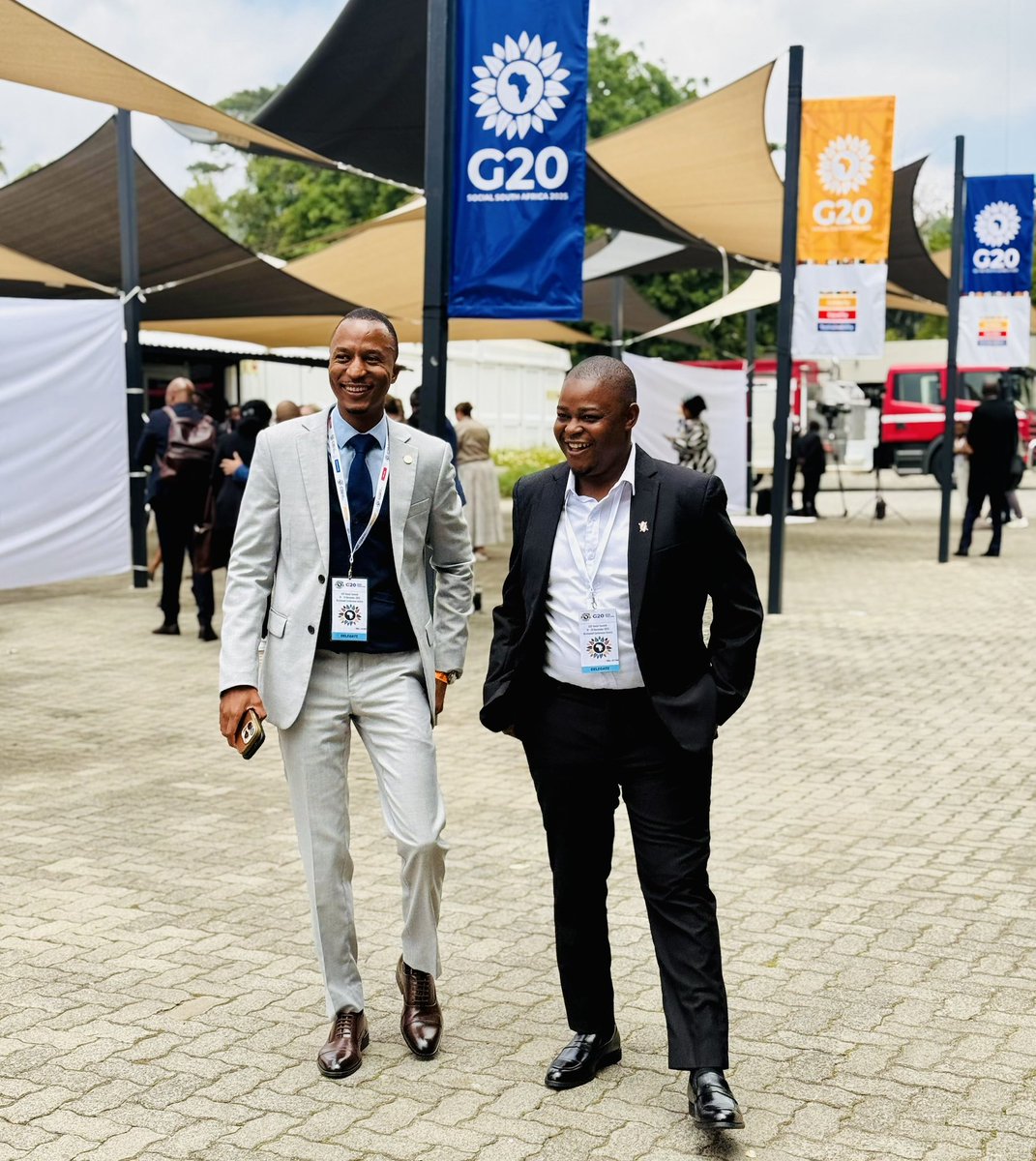 Gift Ostallos Siziba tweet media