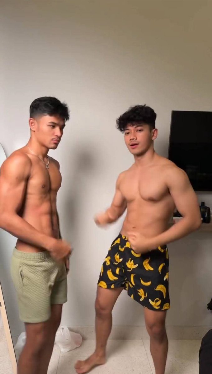 shirtlessboyid's tweet image. Wow mereka collab euy 😆🤭