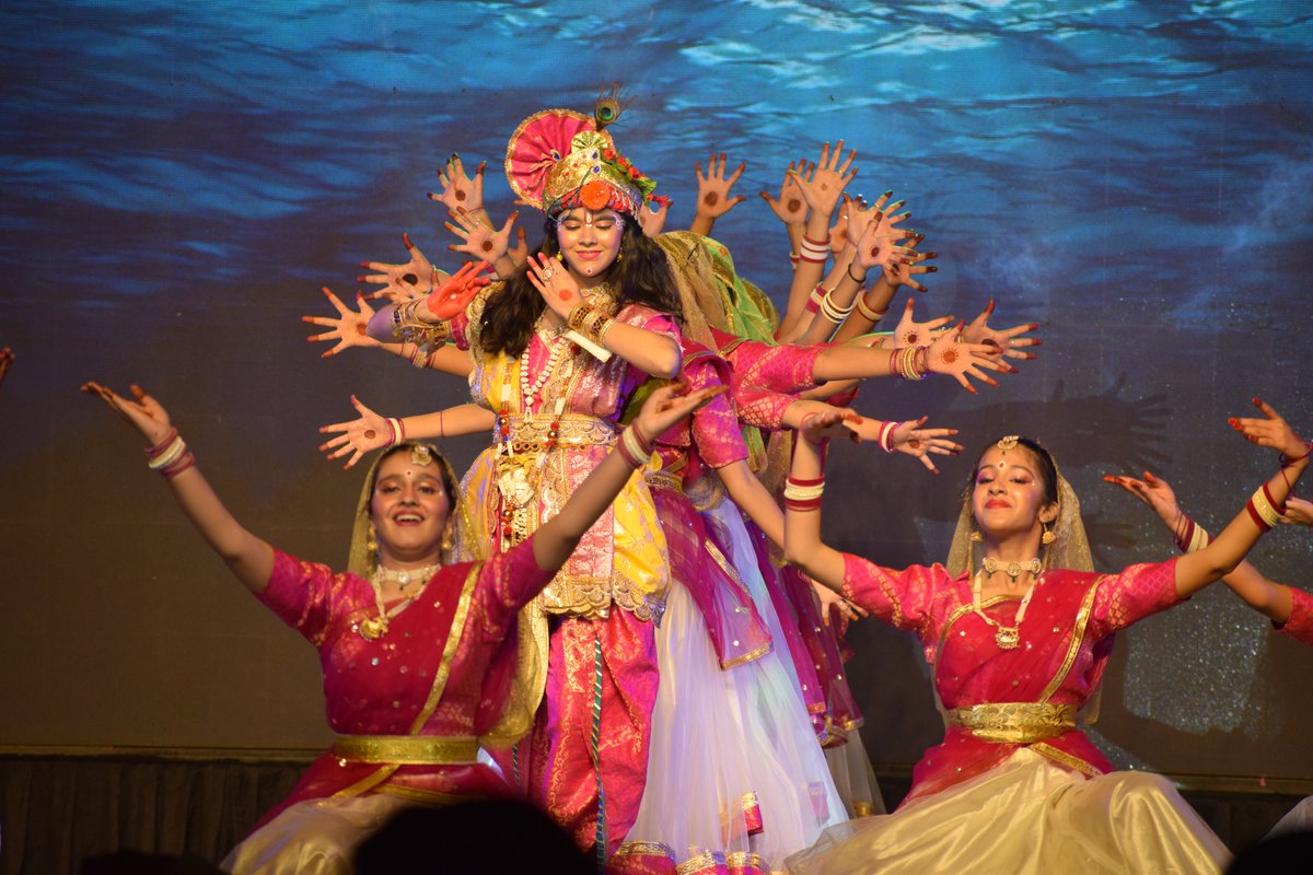 DPSJOD's tweet photo. Annual Function 2025- श्याम, फिर एक बार तुम मिल जाते, celebrated in DPS Jodhpur on 19-11-2025, conveyed the message that time is the most important treasure; once gone, it’s lost forever; so atone for your wrongs before the moment passes.  https://t.co/6QtjyhnUEm
@Interstar_AE https://t.co/RPRCsCCD8A
