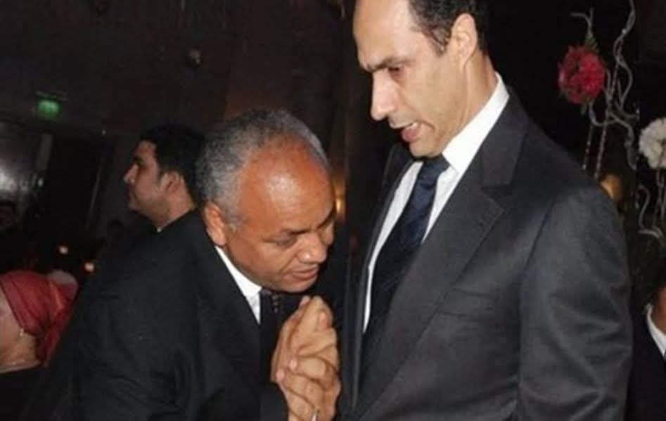 AsylhT's tweet photo. مصطفي بكري
مش البرنس علاء الي يرد عليك 
نحن هنا  نفكرك بقمتك  ونعرفك من انت اصلاك بتحب الرقص وتحب العب علي الونجين وبتحب تبوس ايدين اسيادك  من اجل الصعود لمصلحتك  للاسف الشديد كل الصعيده الرجاله برئين من افعالك  حتي النسوان مابيعملوش زيك  لما تتكلم عن اسيادك بادب https://t.co/APjAvCFcU1