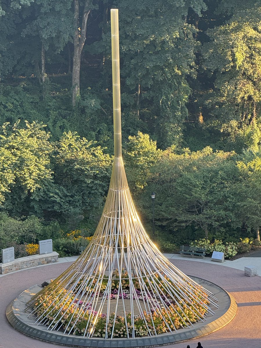 This is Memorial of 9/11 @
Cansico  Dam Plaza at Central County, NY. 

यह चित्र संदेश दे रहा है की 
“जितनी ऊचाई पर आपको जाना है, 
और लंबे समय तक वही टिकना है,
तो उतनी ही बड़ी फ़ाउंडेशनआपको 
नीचे तैयार करनी होगी।

-जयंत कथीरिया