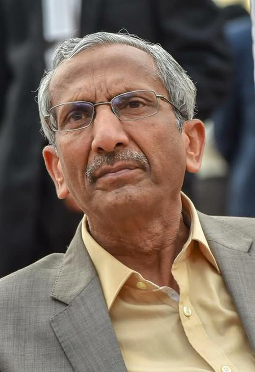 INCIndia's tweet image. ये हैं आदर्श कुमार गोयल- सुप्रीम कोर्ट में जज रहे।

⦁ 2001 में IB रिपोर्ट में भ्रष्ट बताए गए, लेकिन अटल सरकार में पंजाब-हरियाणा HC में जज बन गए

⦁ 2018 में मोदी सरकार ने इस &apos;कृपापात्र&apos; को NGT चेयरमैन बना दिया

⦁ खट्टर सरकार में बेटा भी एडिशनल अटॉर्नी जनरल बनकर सेट हो गया