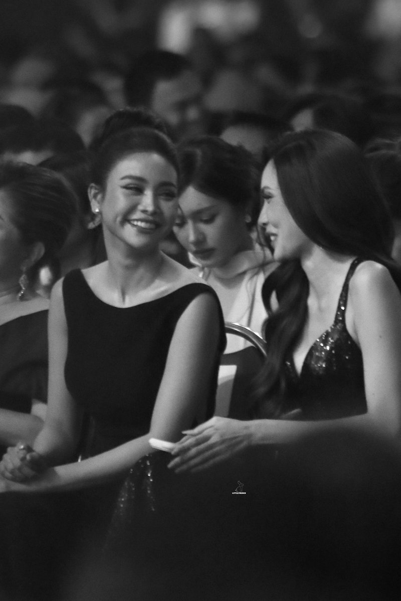 ดูอะไีรกันหรอ ? 😌

ENDLESS WARMTH ENGLOT21
#อิงล็อต #EngLot