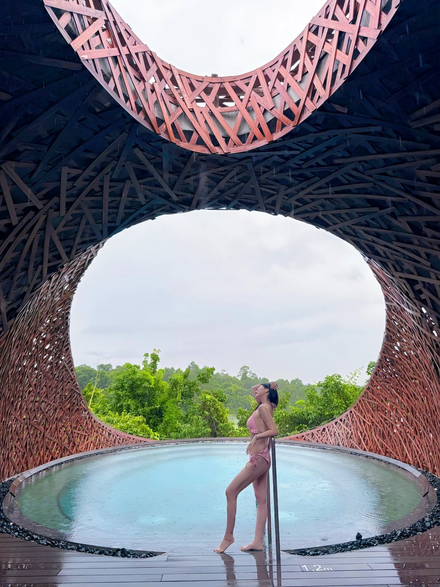 链上年龄+1
现实世界也继续升级

今日提问：
两张滤镜哪张好看？

#web3猎头 #Web3 #Crypto #Blockchain #DeFi #NFT #Metaverse #Bitcoin #Ethereum #CryptoNews #Airdrop #CryptoTrading #CryptoCommunity #CryptoMarket #Altcoins #BTC #Ethereum