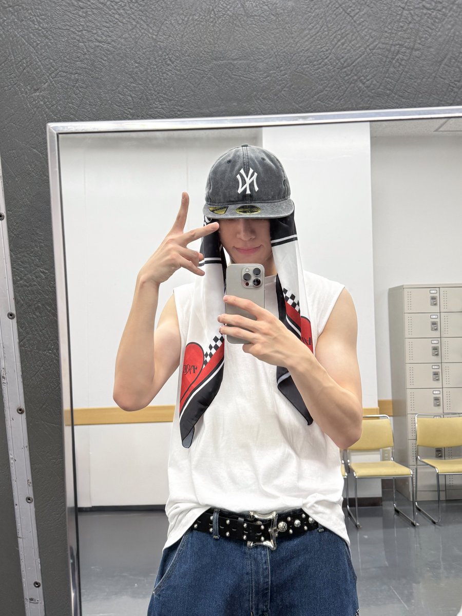 [💎]#MEMBER_PHOTO

✩ ⋆ ✩ ⋆ ✩ ⋆ ✩ ⋆ ✩ ⋆ ✩ 
 　　 𝗧𝗥𝗘𝗔𝗦𝗨𝗥𝗘
　　　 　 ×
        𝗛𝗔𝗣𝗜𝗗𝗔𝗡𝗕𝗨𝗜
✩ ⋆ ✩ ⋆ ✩ ⋆ ✩ ⋆ ✩ ⋆ ✩

メンバーもアンコールで着用していたグッズ！
さりげないデザインが誰にでも着やすくおすすめです✨

ぜひこの機会にお買い求めください💖