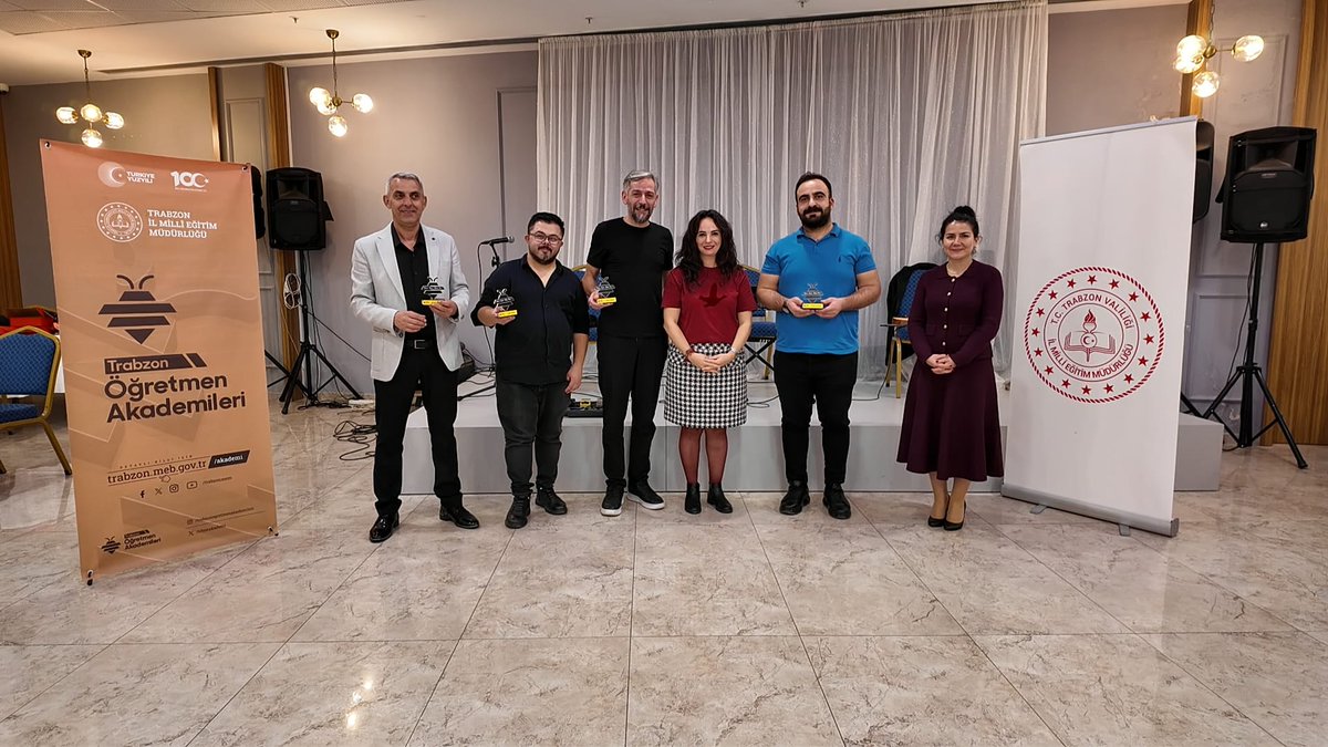 MÜZİK AKADEMİSİNDE “KEMENÇEDEN DÜNYAYA”

Trabzon Öğretmen Akademileri bünyesinde açılan Müzik Akademisinin açılışında, Karadeniz kültürünün simgesi kemençe anlamlı bir buluşmaya dönüştü.

<a href="/tcmeb/">Millî Eğitim Bakanlığı</a> 
<a href="/Yusuf__Tekin/">Yusuf Tekin</a> 
<a href="/hasan_uygun91/">hasan uygun</a> 
<a href="/TrabzonArge/">TrabzonArge</a>