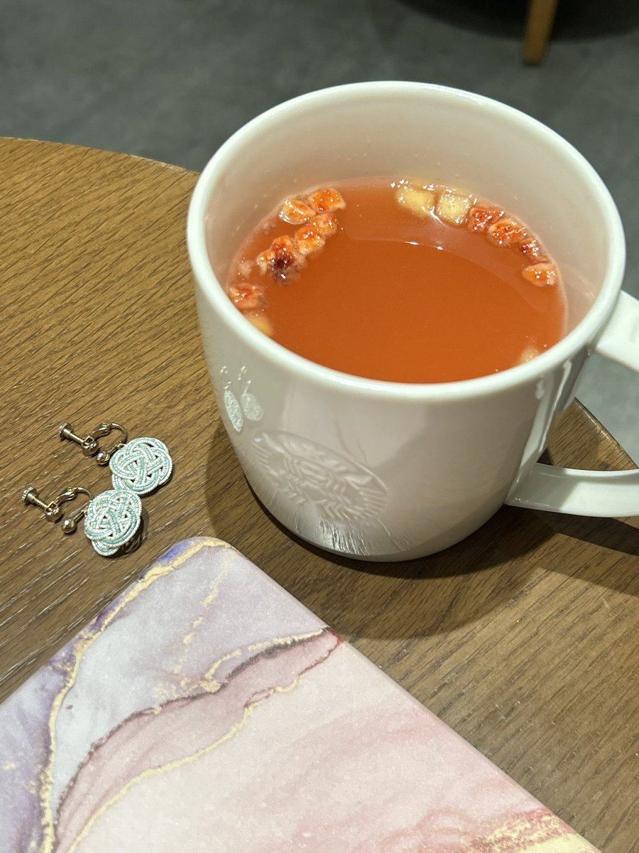 studygmwmagic3's tweet image. いよいよ明日21:00〜🌈
虹のふもと主催はじめての水引ワークショップ開催します💓

現在最終調整中❤️‍🔥
みなさんに少しでも水引って良いなと思ってもらえるように頑張ります💪

明日一緒に作りたい人は、材料は全て100円均一で揃うので、今日家に帰る前に寄ってみてください🏃‍♀️💨
一緒に楽しみましょう☺️