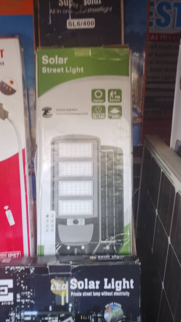 Portable power stations available: 300W, 600W, 1800W, and 3000W.

Solar panels available: 220W to 580W.

Hybrid inverter systems available.

Solar street lights available.