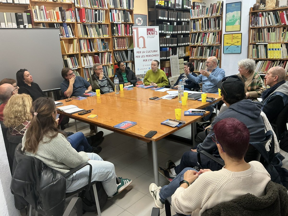 espaiciutadania's tweet image. Imatges reunió del mes de novembre  d’Espai de Ciutadania al @CELHOSPI i temes tractats (19 de novembre de 2025)