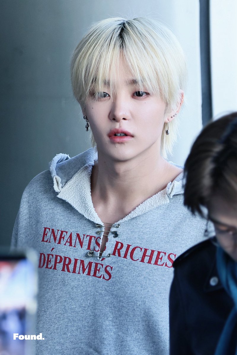 Foundyou_0314's tweet photo. 251121 GMP🛫

#JIHOON #지훈 #ジフン 
#트레저 #TREASURE https://t.co/Ppf9bLx2qs