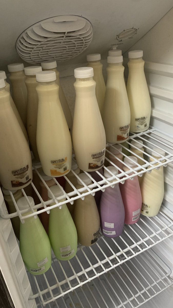 candzyel's tweet photo. susu fapettt😋 https://t.co/sS53MilBwR