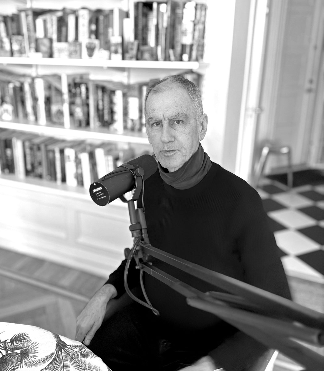 Första australiska gästen i min podcast! Robert Forster blev känd för att göra oemotståndlig indierock i The Go-Betweens. Nu är han soloartist och aktuell med albumet "Strawberries". hemmahosstrage.se