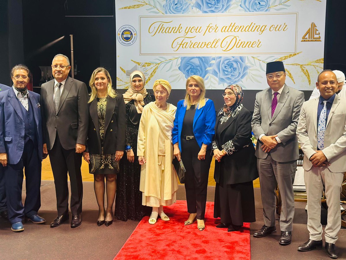 Consul General Belgin Ergüneş attended the farewell dinner hosted by Mr. Shafiq Abdullah Khan, Founder and Managing Director of Al-Faisal Colleges, in honour of Mr. Mohamed Khalil, Consul General of the KSA, and Mr. Mashare Ben Naheet, Consul General of the Egypt in Australia.