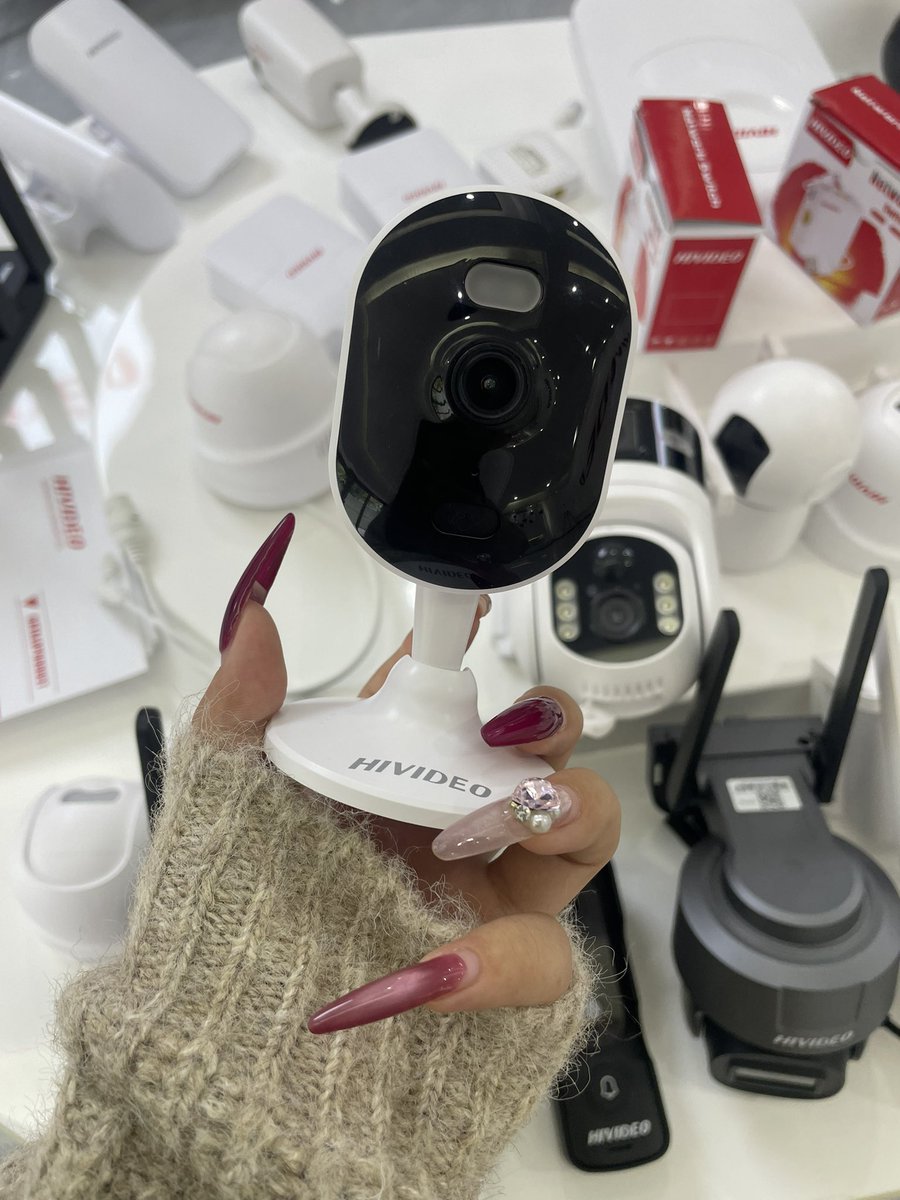 Hivideo_Beauty's tweet image. Indoor camera #Hivideo #CCTV #SecurityCamera #CameraFactory #Surveillance #SmartSecurity #HomeSafety #CCTVProducts #OEMODM #WelcomeInquiry