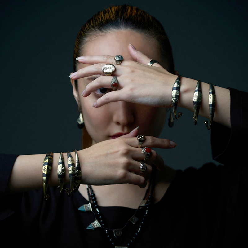 Re Stock トゥアレグアクセサリー 「青の民」として知られるトゥアレグ