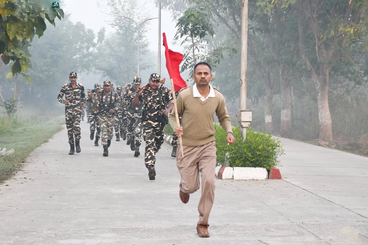 9BnSSB_INDIA's tweet image. SSB जवानों ने आज BPET के माध्यम से अपनी स्टैमिना, स्पीड और स्ट्रेंथ का मानक परीक्षण दिया—टीमवर्क, अनुशासन और प्रोफेशनलिज्म के साथ ऑपरेशनल रेडीनेस को और मजबूत किया गया। फिट फोर्स, सेफ बॉर्डर्स!
@SSB_INDIA
@SSBFTRLUCKNOW
@SSBSHQGKP
 #BPET #FitnessFirst #FitForce #MissionReady