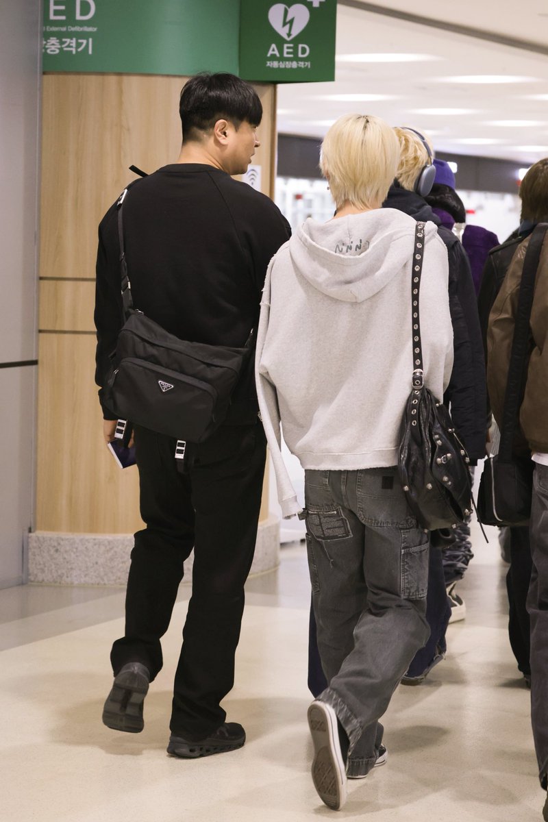 251121 GMP

귀엽네><

#지훈 #JIHOON  #ジフン  #TREASURE