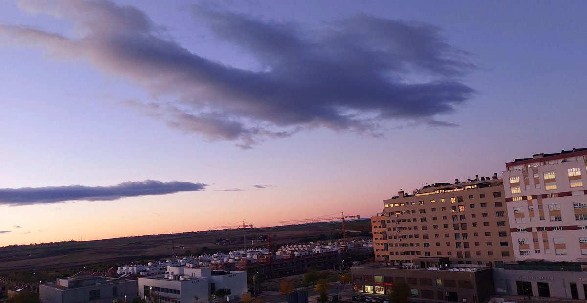 SinParar5's tweet image. Viernes frío con ganas de abrazos
Buenos dias!! ☕️☕️☕️😘😘😘