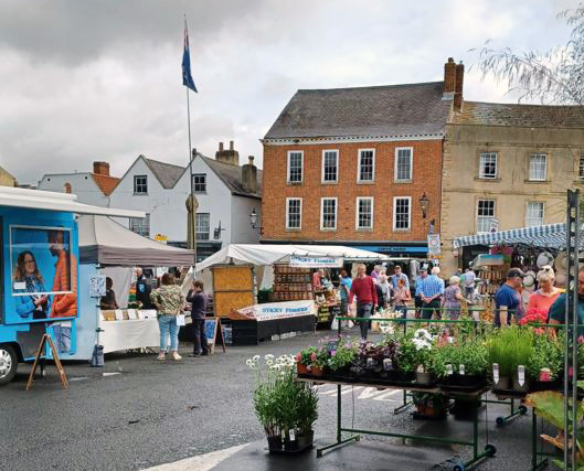 northyorksc's tweet image. Friday means it&apos;s market day in #Helmsley, #Easingwold, #Skipton, #Reeth, #Leyburn and #Stokesley.

#Scarborough Market Hall is also open.

See other #NorthYorkshire market days at northyorks.gov.uk/markets