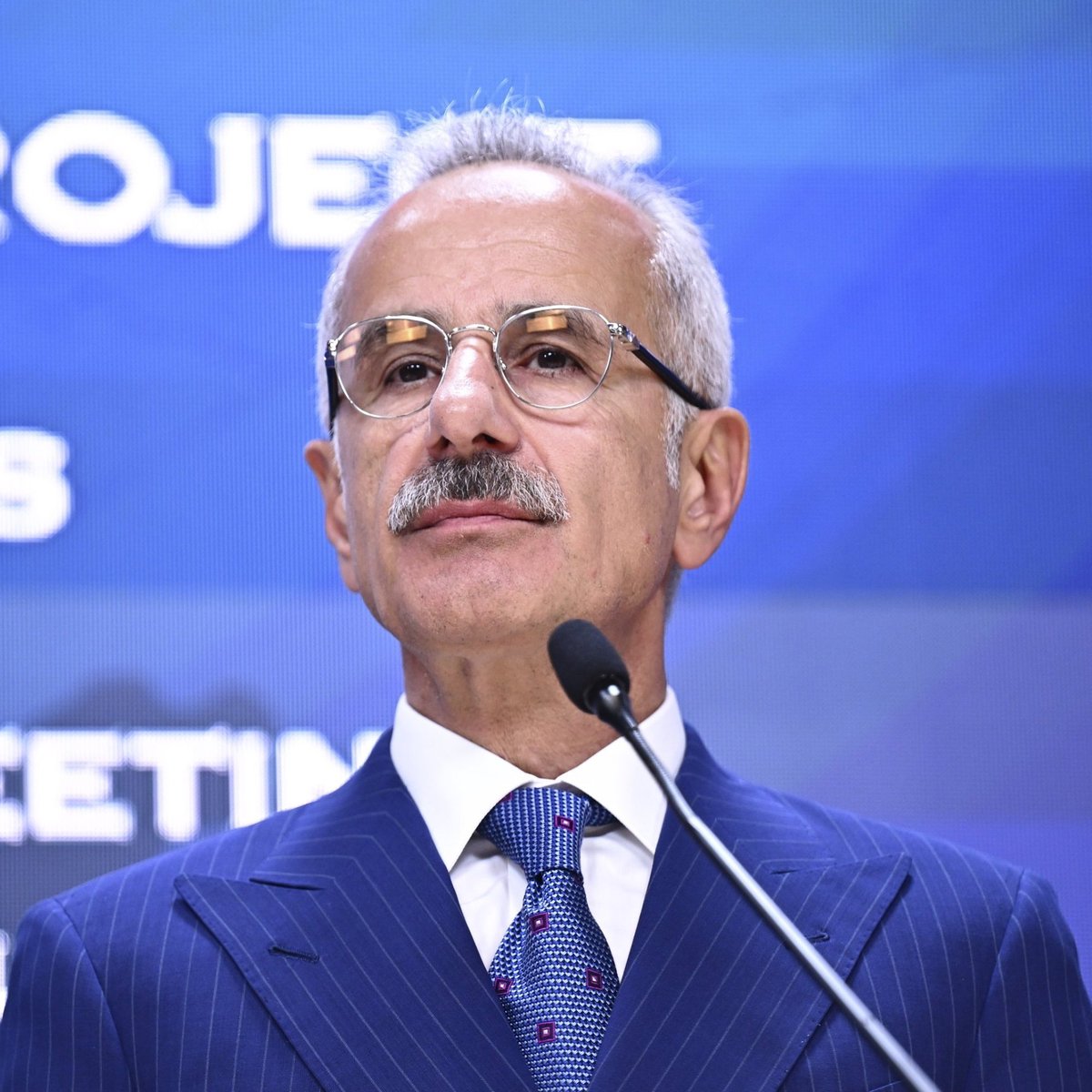 bpthaber's tweet image. Bakan Uraloğlu: (VPN kullanımı hk.) &quot;Yasal olmayan VPN&apos;lerin kullanımını biz asla tavsiye etmiyoruz.

Çünkü veri sızıntılarının olduğu yerler burasıdır. Lütfen kimse kullanmasın.&quot;