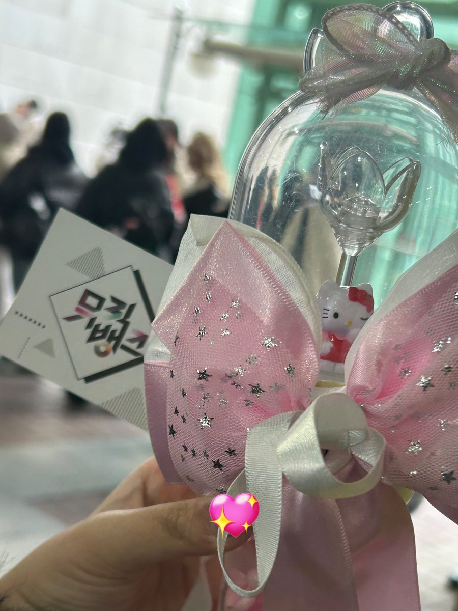 로로 tweet media