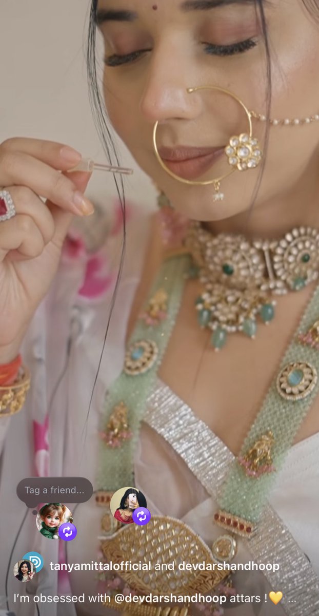 LoveSin35377263's tweet image. #TanyaMittal still in BB earning money from Brand promotion and magazine cover whereas other bitching about her ..