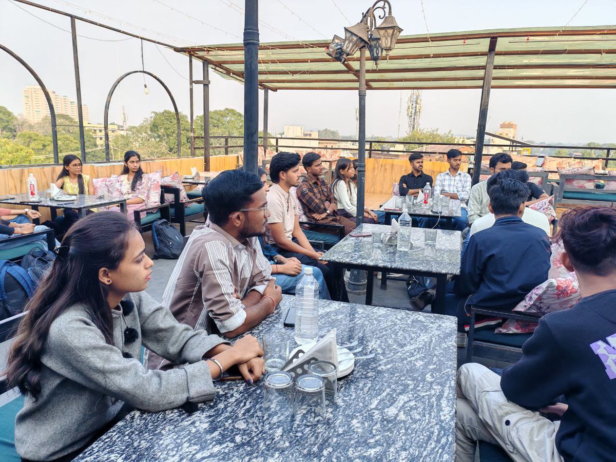 this_is_nik9's tweet photo. ⚡Attended an insightful session on Web3 and Blockchain Technology in Jhansi on 16th November'25. Excited to explore how these innovations will shape the future.🙌

From decentralization to digital trust🤝 @Wasim8x   @Hashtown_IN  @StoryProtocol https://t.co/Q48qjMBx3e