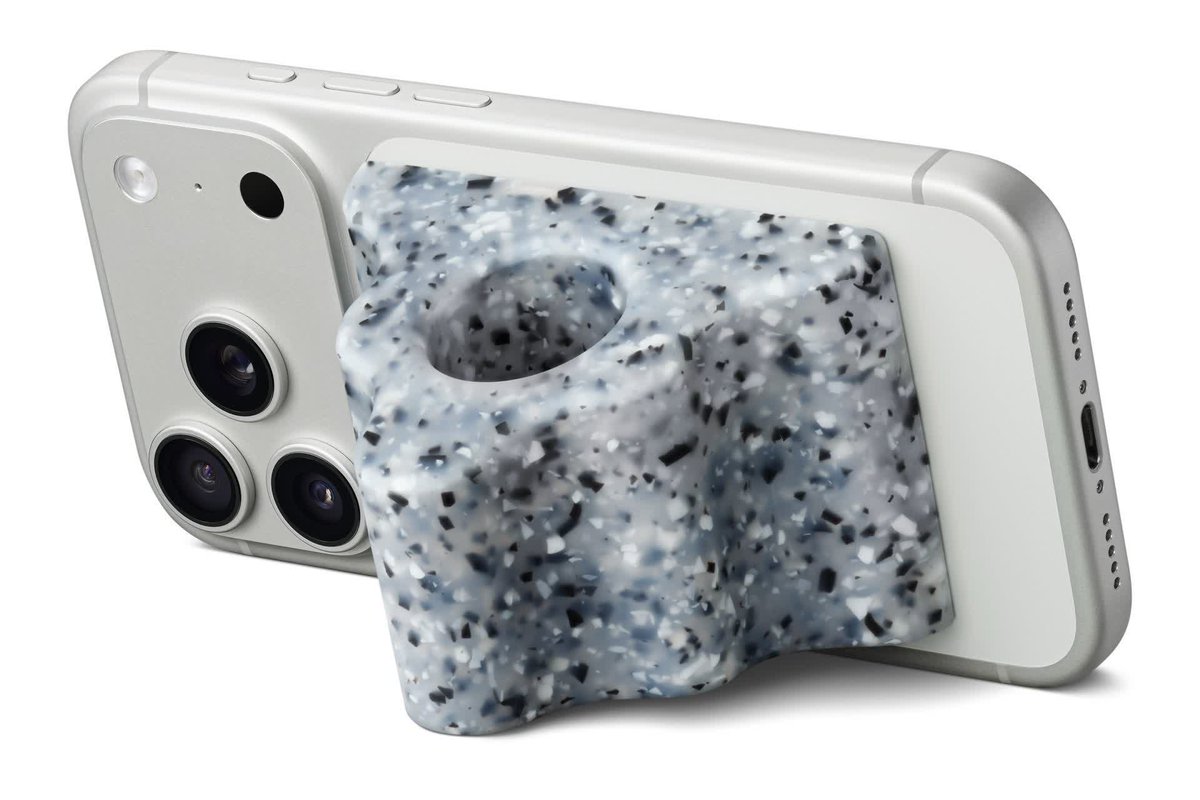 01net's tweet image. Apple lance un support original et presque abordable pour iPhone  ➡️ 01net.com/actualites/app…