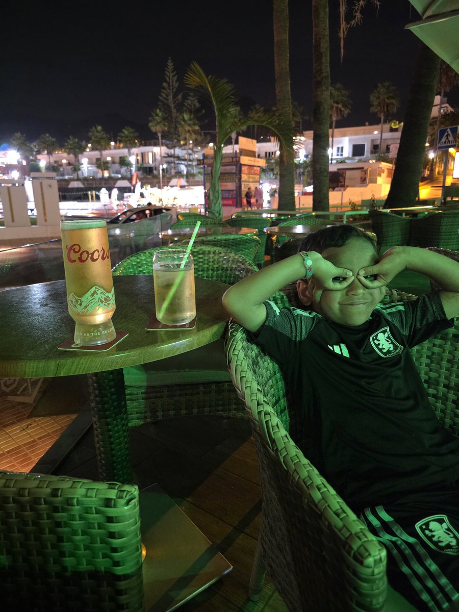 schoolb0yerror's tweet photo. @jmcginn7 My lad Soli is your biggest fan! Every photo opportunity he brings out the celebration! Even on holiday, the water carpet challenge as attacked with the celebration!! Congratulations on qualifying the WC and see you at Leeds on Sunday #UTV https://t.co/QLZ7cbfajY