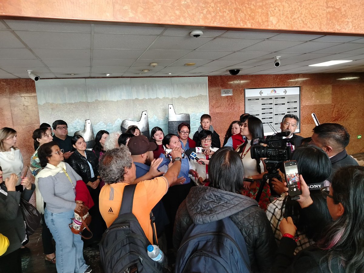 #20Nov 📢Rueda de prensa. <a href="/liliduran/">Liliana Duran</a> y <a href="/Ceci_Baltazar/">Cecilia Baltazar</a> en Rueda de prensa donde expresaron su apoyo total al proyecto de ley sobre Educación Sexual Integral entregado  por <a href="/EcMujeres/">Coalición Nacional de Mujeres del Ecuador</a> <a href="/DesafioDerechos/">Fundación Desafío💚</a> 
En <a href="/AsambleaEcuador/">Asamblea Nacional</a>