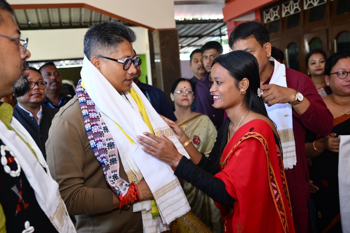 Pijush_hazarika's tweet image. Today, I had a wonderful time meeting the honorable MLA of Digboi, Shri @SurenPhukan84 Dangoriya, at his residence.