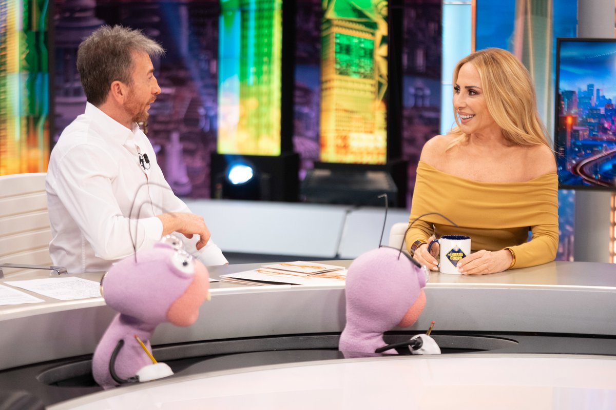 atresmediacom's tweet image. #Audiencias I    

👏@El_Hormiguero cierra la semana como el programa MÁS VISTO de la noche    

LÍDER absoluto con más de 1,9 millones de seguidores de media, un 15,6%, con @Martisima_SoyYo 

📈Alcanza los 4.349.000 espectadores únicos