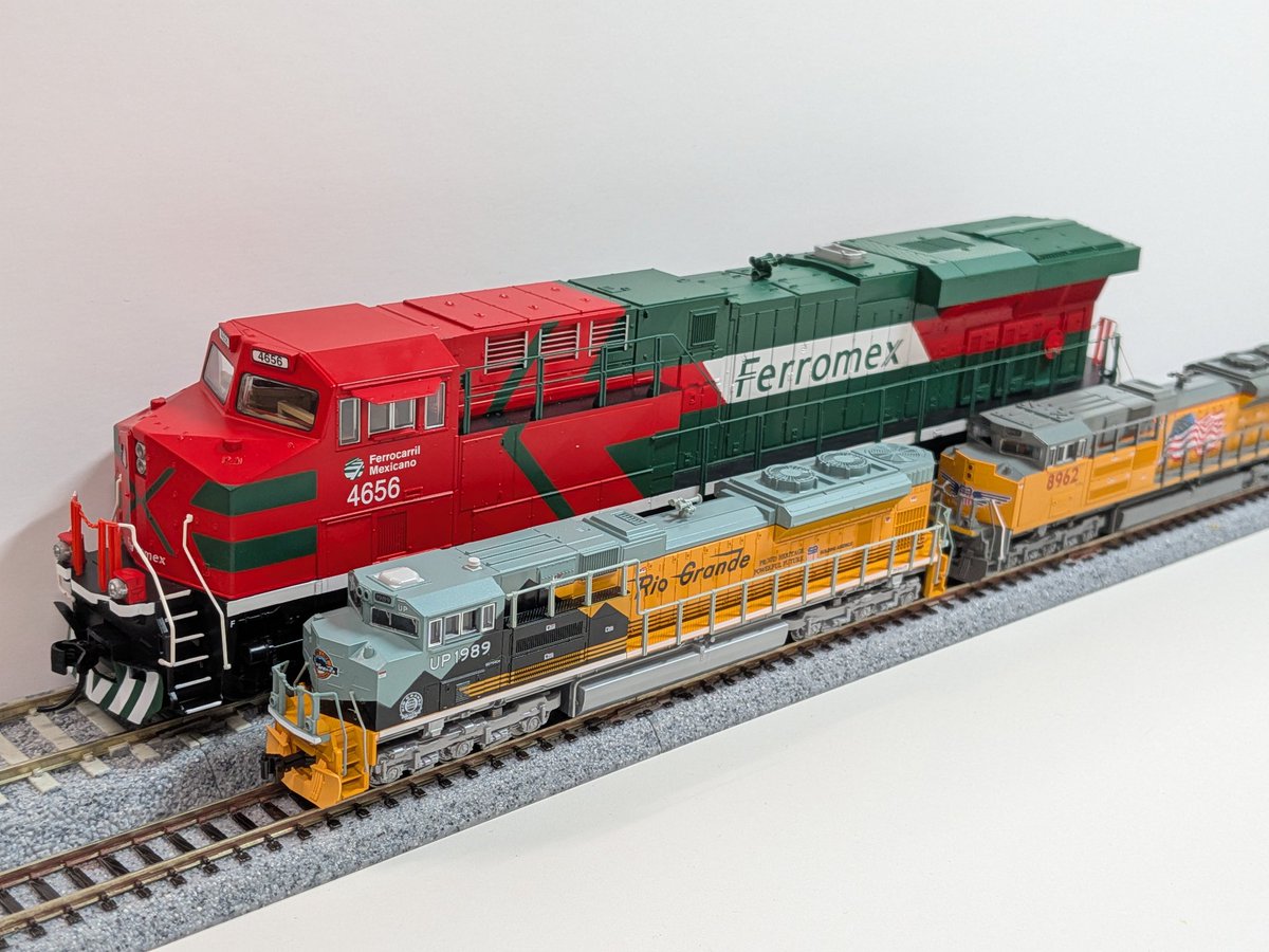 弱冷房犬 (@111hieinu) / Posts / X