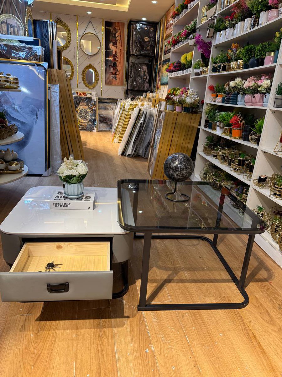 Enioluwanimii's tweet image. Back in stock 
Luxury marble glass center table 
2 in 1 stylish  marble center table 
This stunning marble center table adds a touch of modern sophistication to any living space,built to last 
elevating your home decor. 
Price ;N190,000

please repost 🩷