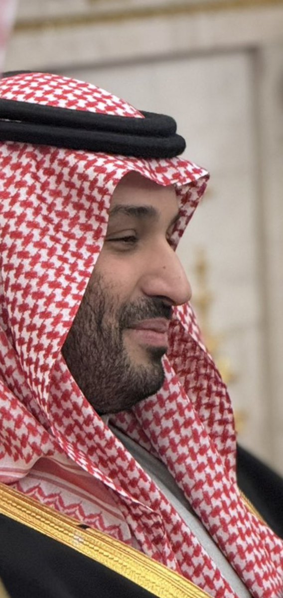بالله 
دخيلكم 
تساعدونا 
محتـاجين 
الأمير محمد بن سلمان يصلح لنا بلدنا  
بس سنة
بس شهرين
طيب بس شهر  
الله يهنيكم يالسعوديين ويا #السعودية بهذا الشاب العظيم..يارب تحفظه.