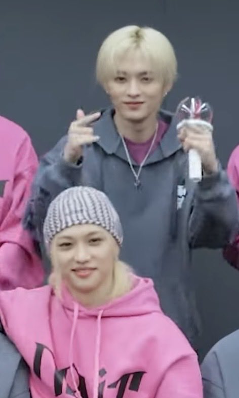 nnbb0kk's tweet image. 기회보다 만튀해놓고 
째려볼 땐 암것도 못하다가 
다시 돌아볼 때 미소짓는 게 ㄹㅇ 꼴림…….