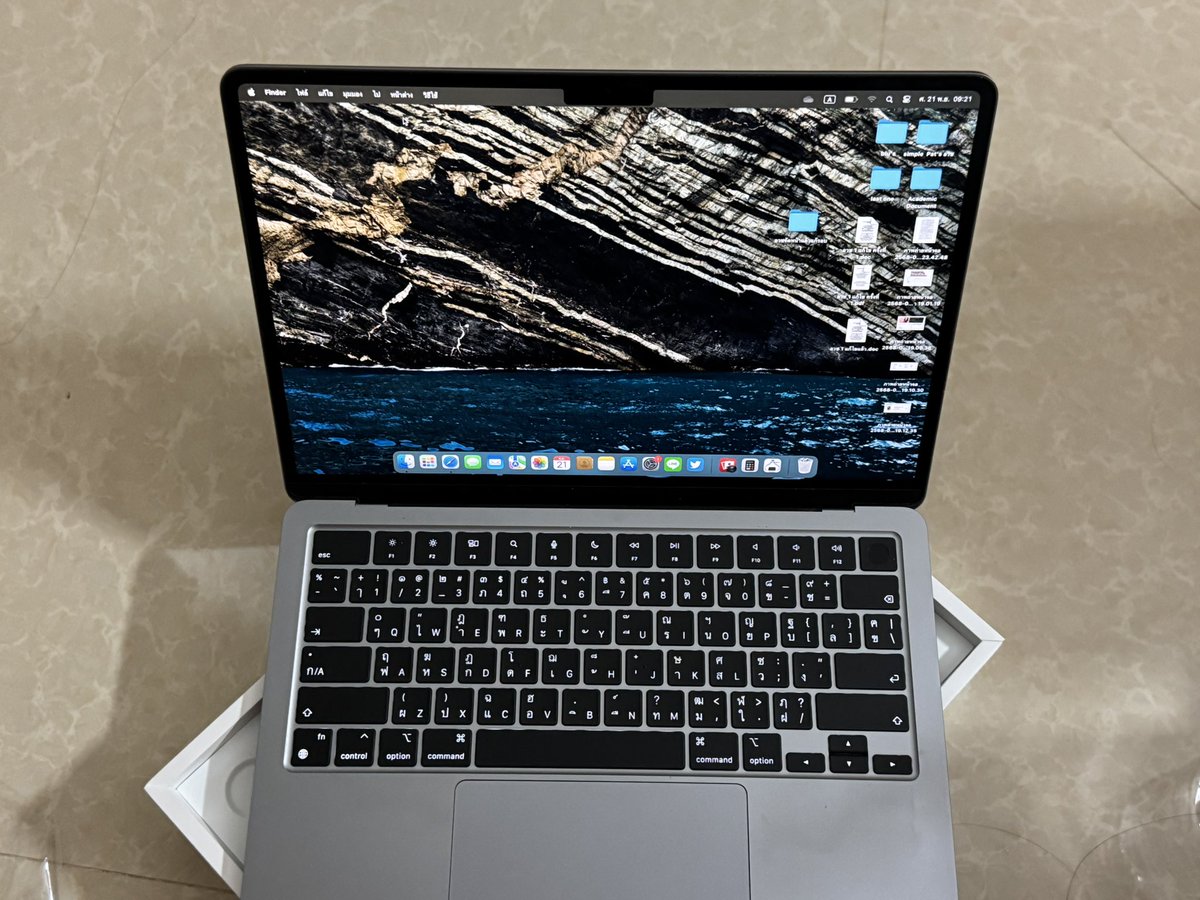 blubetterbaes's tweet image. 💥 ขาย MacBook Air 13 นิ้ว M2 8/256GB (2022) 
สี Space grey มีกล่องครบ อุปกรณ์ชาร์จครบ
19,500 ฿
ประกันหมดแล้ว ใช้น้อยมากๆ  ไม่มีตำหนิ 
แบต 100% รอบชาร์จ 11 
นัดรับเซ็นปิ่น  บางแค ราชพฤกษ์ หรืออื่นๆได้ค่ะ
#macbookมือสอง #ส่งต่อmacbook  #MacBookAirM2 #ตลาดนัดaespa  #โน๊ตบุ๊คมือสอง