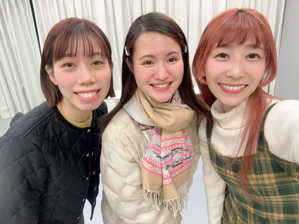 artistmomo73's tweet photo. ラストリハーサル終えました！！
11/23（日）長野県上田市にて🎶
『合唱とミュージカルコンサート』
ご来場心よりお待ちしております🎉🎉

こないだの現地リハ後に買って帰ったリンゴがほんっとに美味しかったのです🥰🍎

東京からご来場頂けるお客様もいらっしゃるとの事で😳✨️
長野県に近いお客様も遠方からのお客様も
お会い出来るのを楽しみにしてます🌟

 #長野県
 #上田市
 #合唱
 #ミュージカル