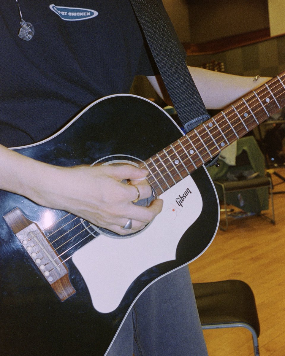 boc_official_'s tweet photo. Rehearsal
#BUMPOFCHICKEN
#RADWIMPS
#RADWIMPS20th
#RADWIMPS20th_TOUR https://t.co/NVelnxcpRZ