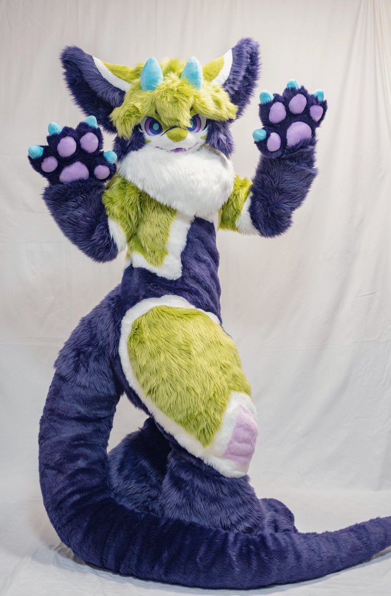 ニラ 様 夏枯れムービー キャラデザ niL氏 @NilililN25 風化ニラも現役ニラも