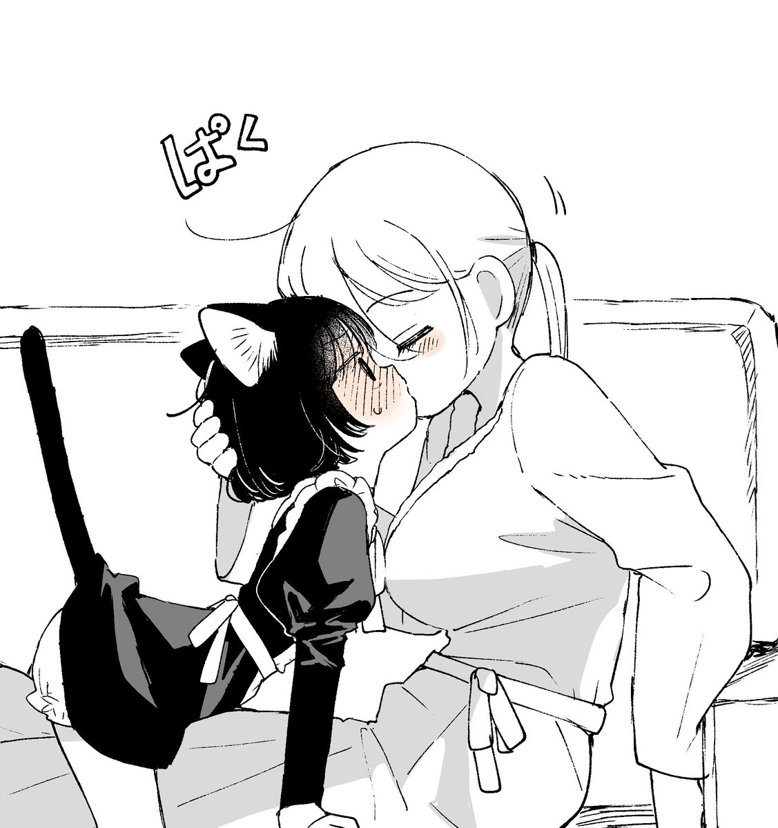 takenoo2's tweet photo. 「ご主人様っ！ちゅーしたかっただけですね！？」
メイド主人のおねロリが1番好きという絵……… https://t.co/vJf43Na1qo