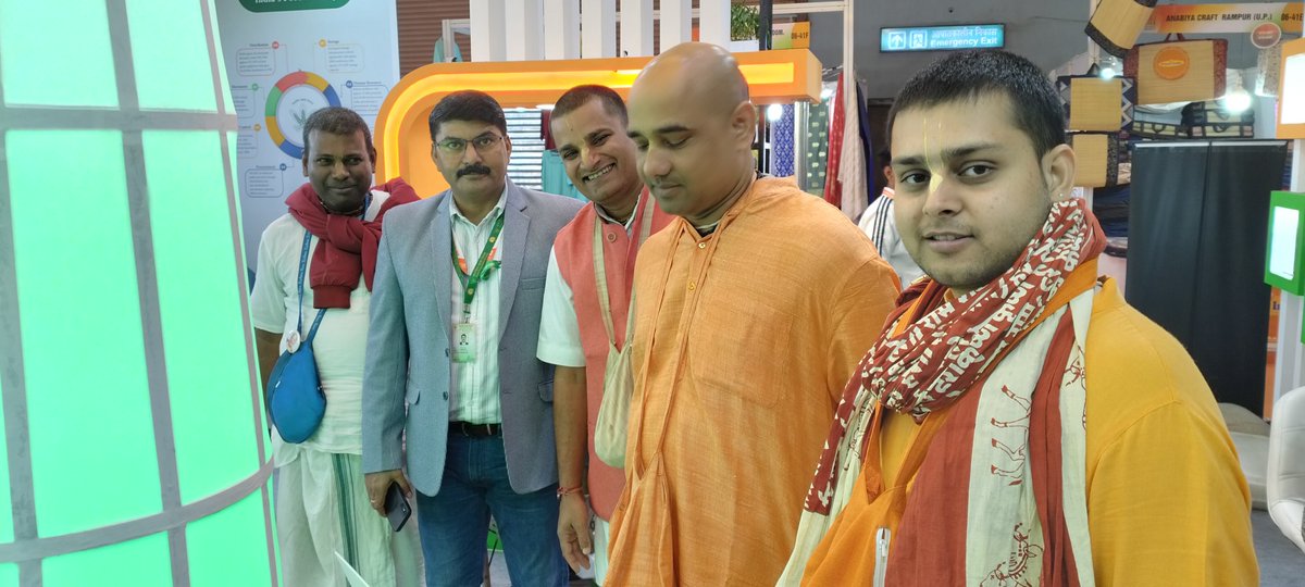 FCI_Delhi's tweet image. 🇮🇳🌾As part of #OMSS Sale promotion, #FCI Pavilion at Hall 6-#IITF2025 is offering visitors a unique opportunity to experience India’s grain diversity firsthand. 
For first time,🌾Rice from Odisha, Chhattisgarh, Telangana, Andhra Pradesh, Punjab &amp;amp; Haryana is available together.🌾